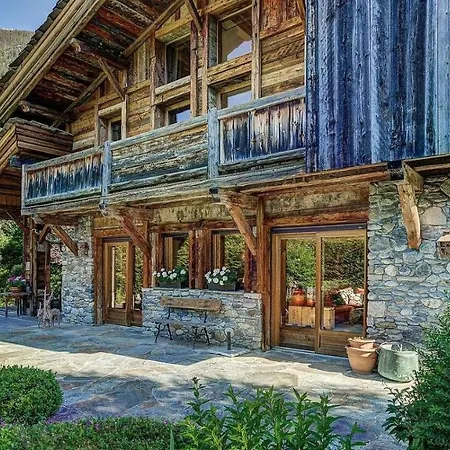 Magnificent Bortji Chalet