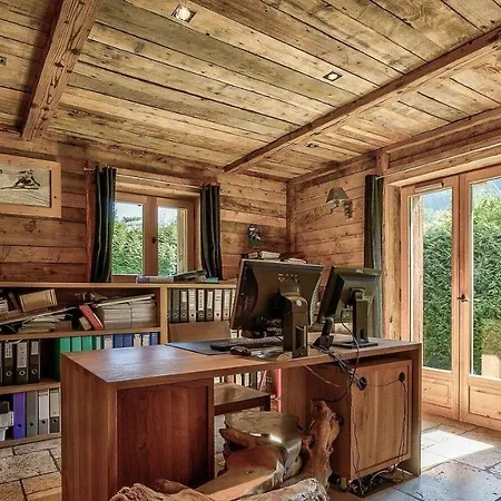 Magnificent Bortji Chalet Semesterbostad