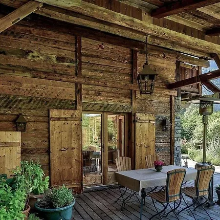 Semesterbostad Magnificent Bortji Chalet *